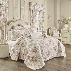 Brand new ???? Royal Court Chambord Quilt Set ⭐