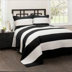 Brand new ???? Lush Decor Stripe 3 Pc. Quilt Set ????