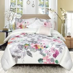 Brand new ✨ Royale Linens Brighton Watercolor Floral 3 Pc. Comforter Set ????