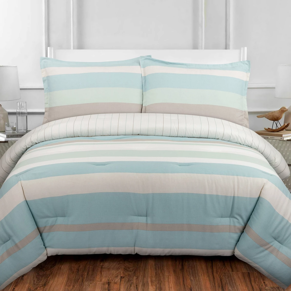 Promo ✨ Nouvelle Home Coastal Stripe Comforter Set ???? - Image 2