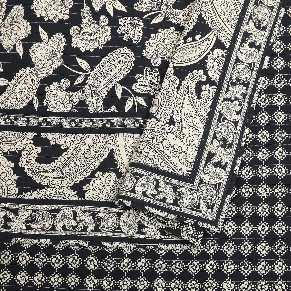 Best reviews of ???? Vera Bradley Makani Paisley White Quilt ???? - Image 2