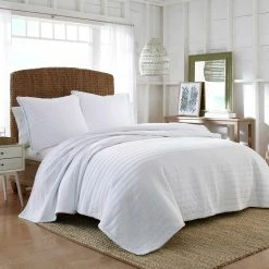 New ???? Southern Tide Mar Vista Quilt ????