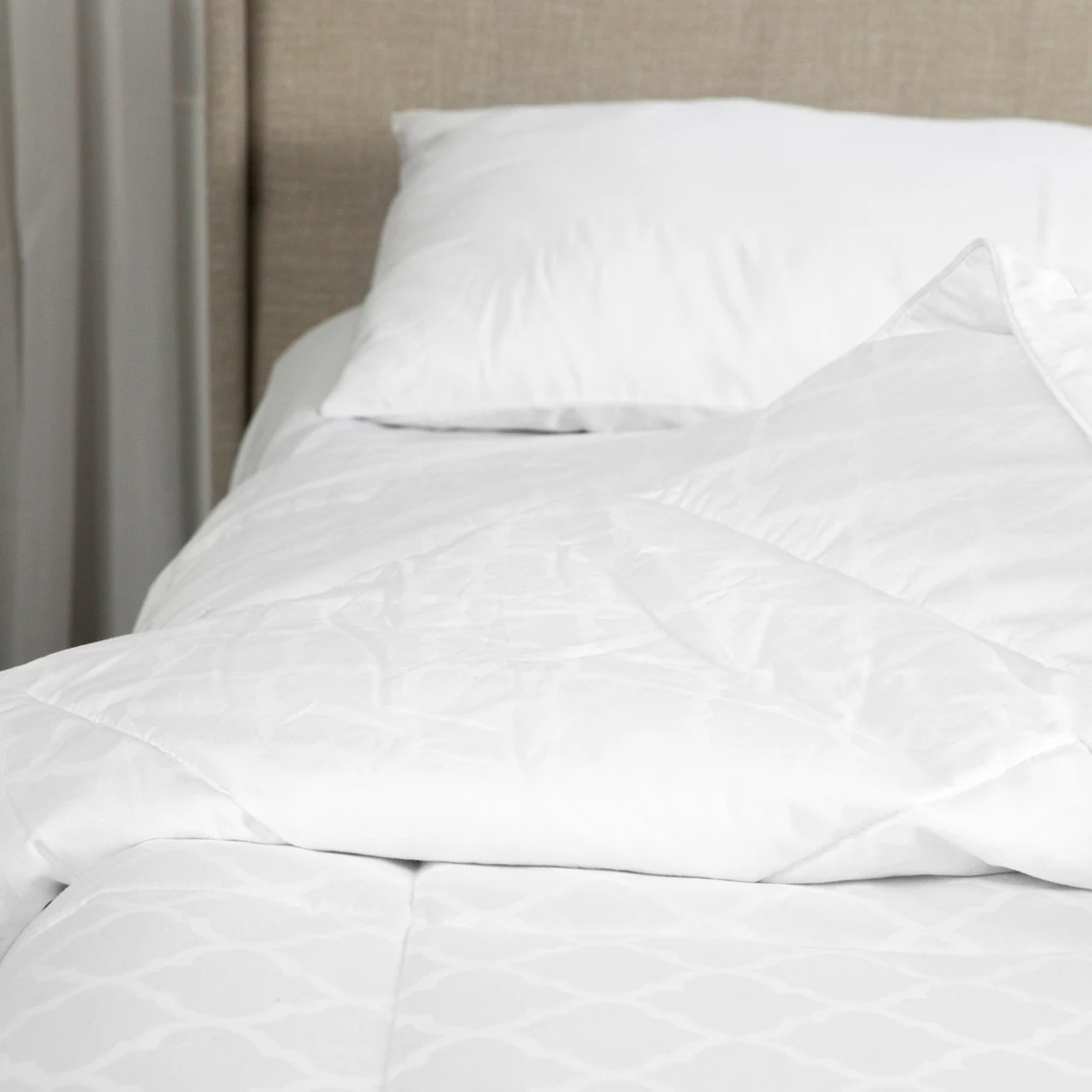 Discount ???? Tommy Bahama Toss & Turn Comfort Get Cozy Comforter ???? - Image 4