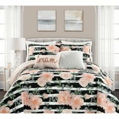 Brand new ✨ Lush Decor Amara Watercolor Rose 5 Pc. Quilt Set ????