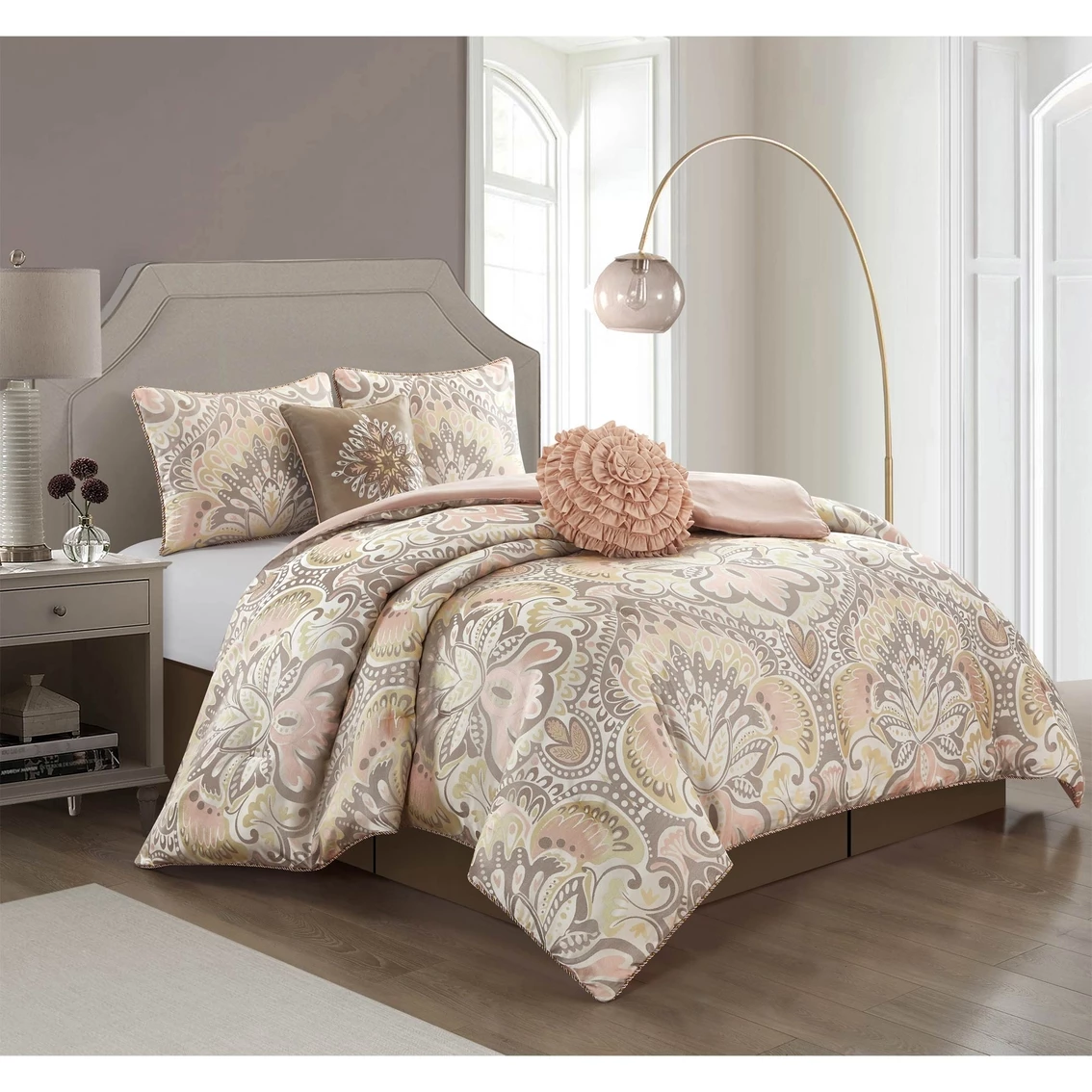 Brand new ???? Grand Avenue Amelia 6 Pc. Comforter Set ????